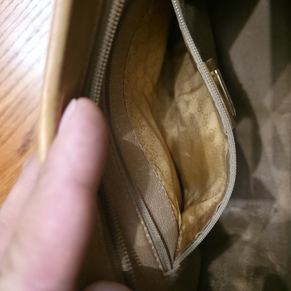 Gucci Brown Micro GG Pattern Shoulder Bag - Picture 13 of 17